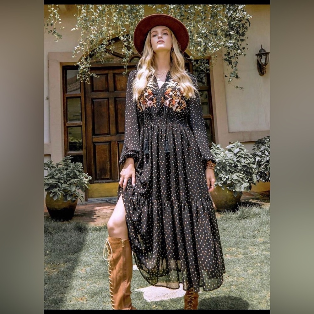 Floral Embroidered Long Sleeve Dress - Picture 10 of 12